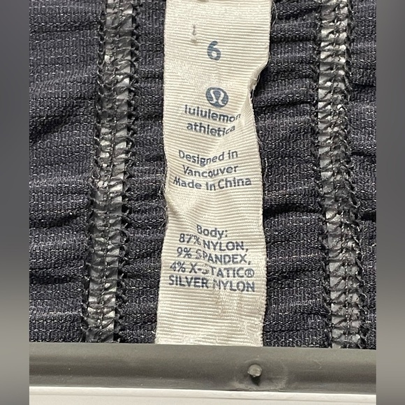 Lululemon Breathe Deeply charcoal tank top sz 6 - Picture 4 of 6